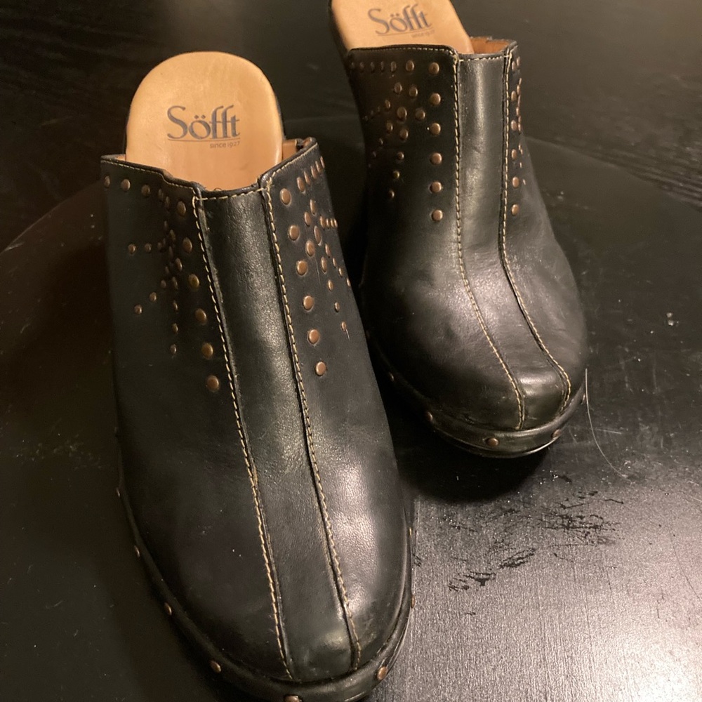 Sofft black leather mules with 3” heel
